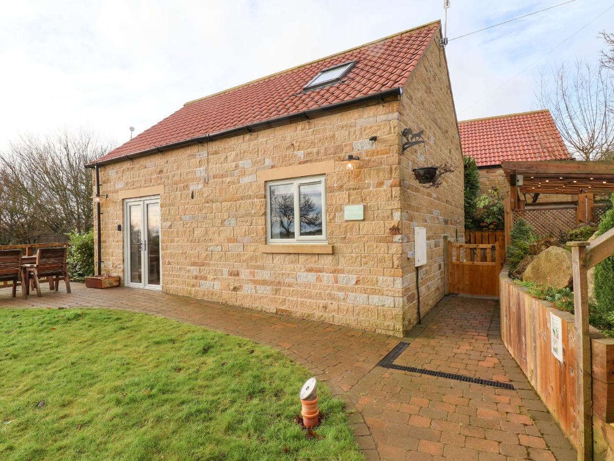 The Stables Villa Scarborough Exterior photo